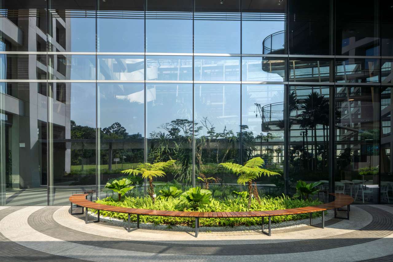 户外办公室抵达种植园